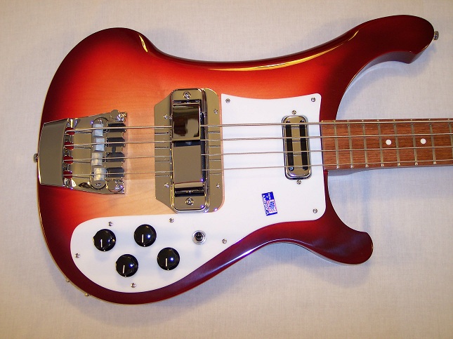 4001C64 Bass Picture 7